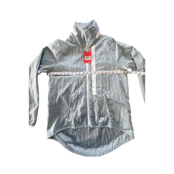 NWT Nike Tech Aero Shield Moto Cape - Windbreaker Jacket - Picture 4 of 10